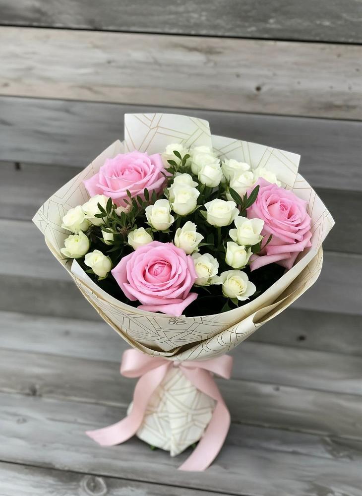 Букет цветов из: Розы в Лямино
