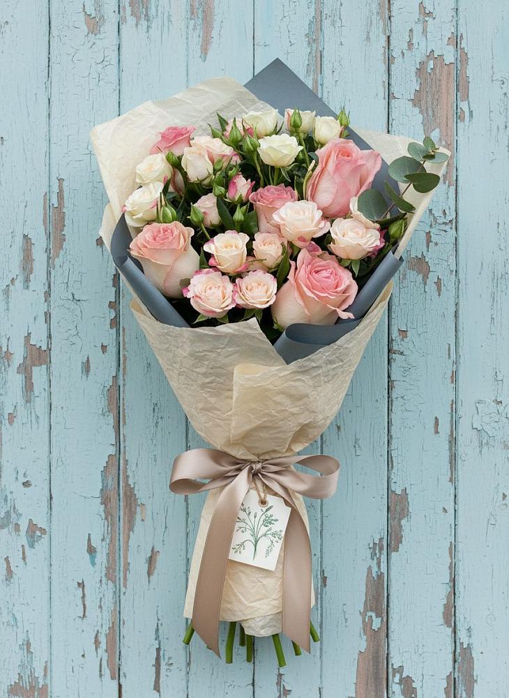 Букет цветов из: Розы в Лямино