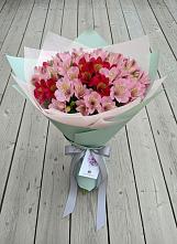 Букет цветов из:  Альстромерии в Лямино