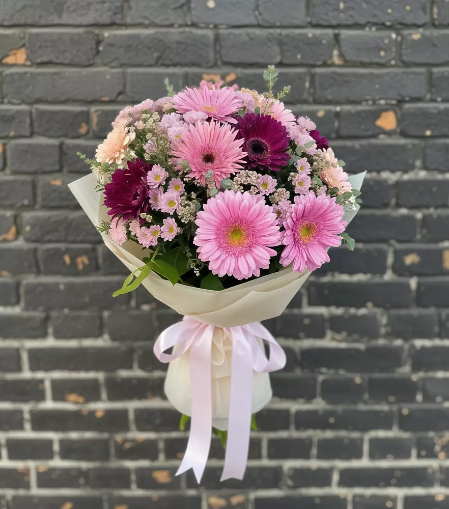 Букет цветов из: Герберы и Хризантемы в Лямино