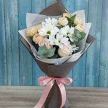 Букет цветов из:  Хризантемы и Розы в Лямино