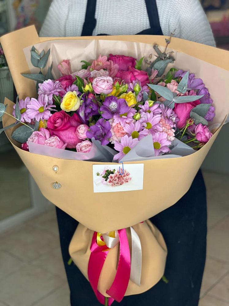 Букет цветов из: Хризантемы, Гвоздики и Альстромерии в Лямино