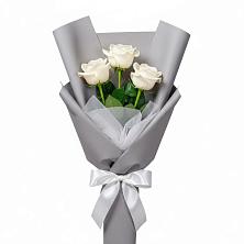 Букет 3 белые розы в Лямино