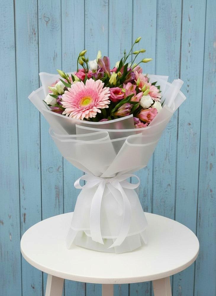 Букет цветов из: Герберы, Альстромерии и Лизиантусы в Лямино