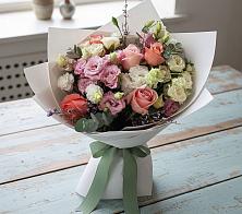 Букет цветов из:  Розы, Лизиантусы и Гвоздики в Лямино