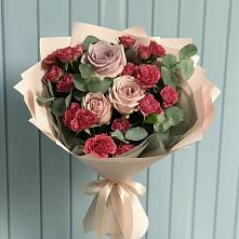 Букет цветов из:  Гвоздики и Розы в Лямино